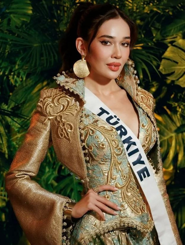 Miss Universe'de Türkiye'yi temsil etmişti! Ceren Arslan'ın eski sevgilisi milli voleybolcu çıktı! - Resim: 2