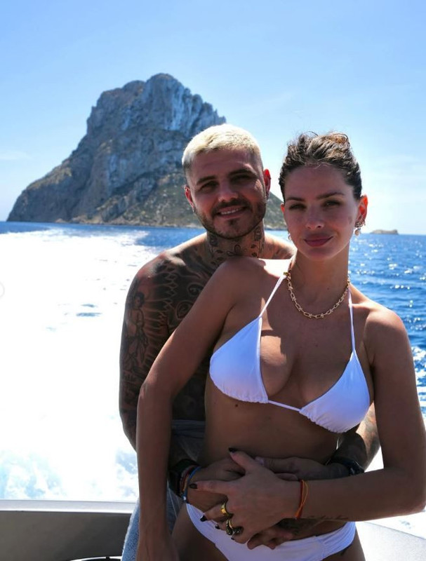 Galatasaraylı Mauro Icardi'nin sevgilisi China Suárez açtı ağzını yumdu gözünü! Eski eşinin yaptıklarını ifşa etti - Resim: 3