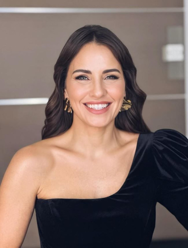 Aslı Tandoğan'dan dikkat çeken estetik çıkışı! "Köydeki insanlar da yaptırabilir" - Resim: 4