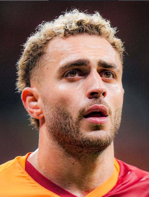 Başakşehir maçında hayal kırıklığı yaratmıştı! Galatasaray efsanesinden yıldız isim için şok yorum: “Hiç düşünmem satarım” - Resim: 11