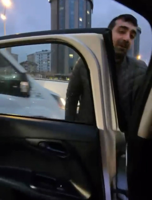 Taksiciden İstanbul'u utandıran davranış! Aralarında engelli bireyler de vardı - Resim: 4