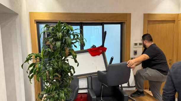 Gözler bugün CHP İstanbul il binasındaydı! Gürsel Tekin binaya girdi! Beklenen ilk açıklama geldi - Resim : 1