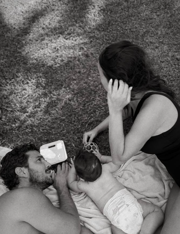 Bahçede keyifli anlarını paylaştı! Pınar Deniz, eşi Kaan Yıldırım'dan aile pozu - Resim: 5