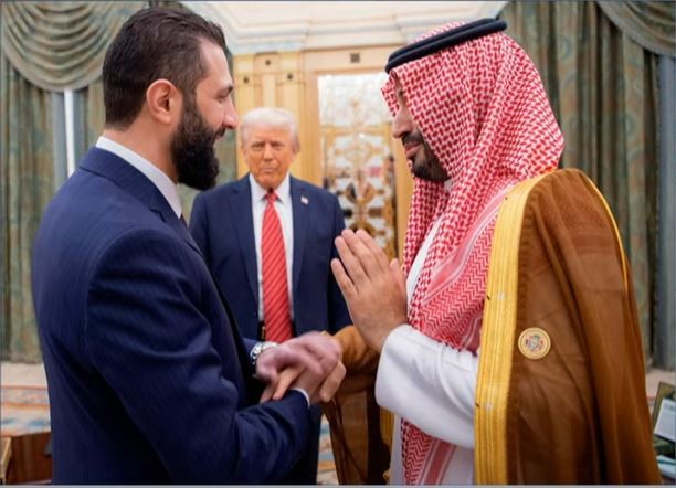Kritik 4'lü zirve! Cumhurbaşkanı Erdoğan, Trump, Şara ve Prens Selman görüştü - Resim : 2
