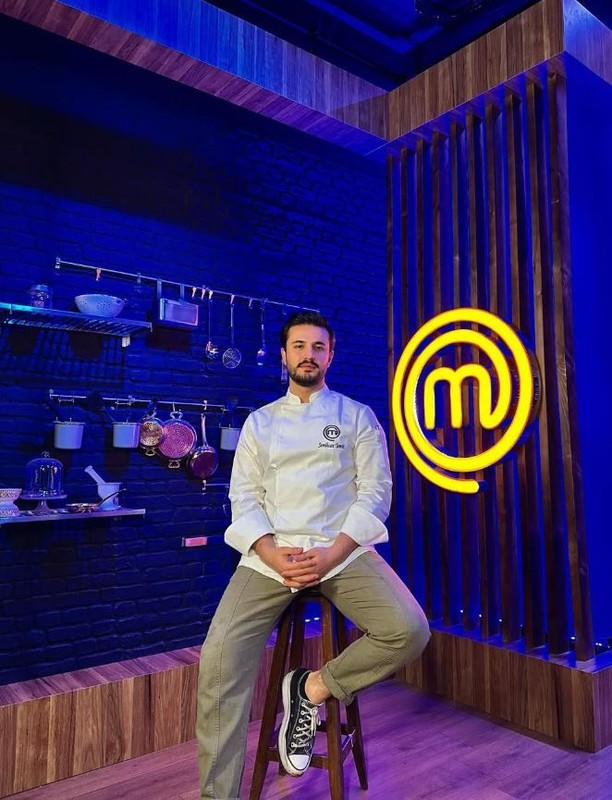 MasterChef Semihcan Temiz'in sevgilisi tanıdık çıktı! Meğer  eski Survivor yarışmacısıyla aşk yaşıyormuş - Resim: 2