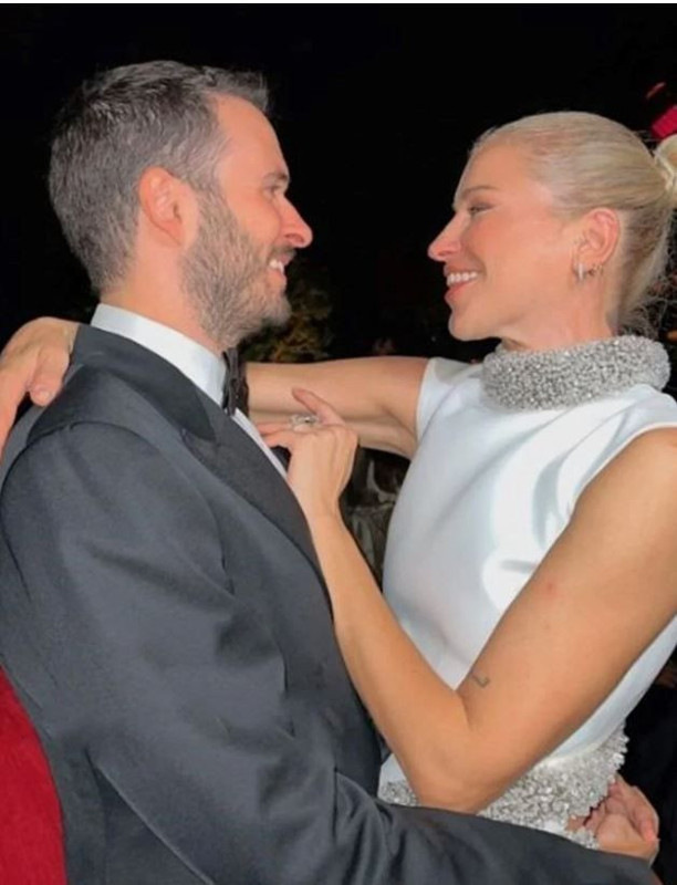 Burcu Esmersoy'dan aşk dolu itiraf! "Sonunda Allah yüzüme güldü" - Resim: 3