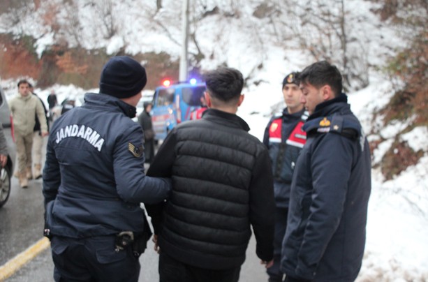 Şenliğe giden aileye dehşeti yaşattı! 1'i bebek çok sayıda yaralı: Alkollü sürücünün sözleri ise pes dedirtti - Resim : 2