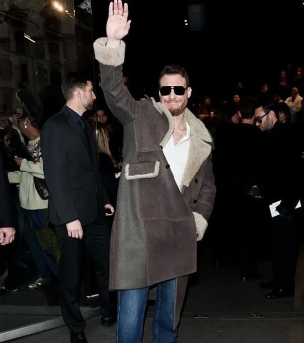 Kerem Bursin Milano Moda Haftası'nda! 'Emily in Paris' yıldızıyla bir araya geldi - Resim: 2