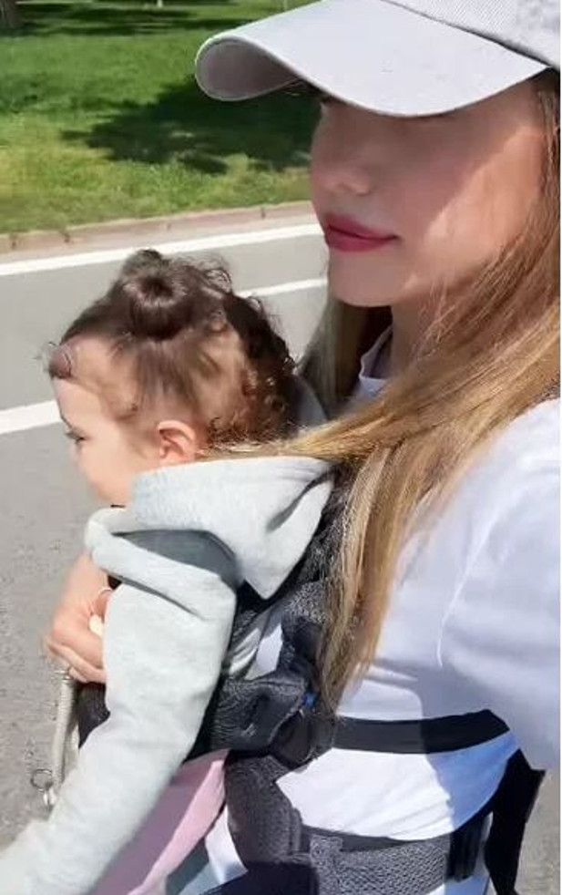 İlk kez anne olmanın mutluluğunu yaşamıştı! Eda Ece'den minik kızı Mina İpek ile paylaşım - Resim : 4