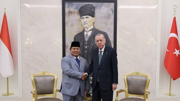 Cumhurbaşkanı Erdoğan, Endonezya Cumhurbaşkanı'nı resmi törenle karşıladı - Resim : 3