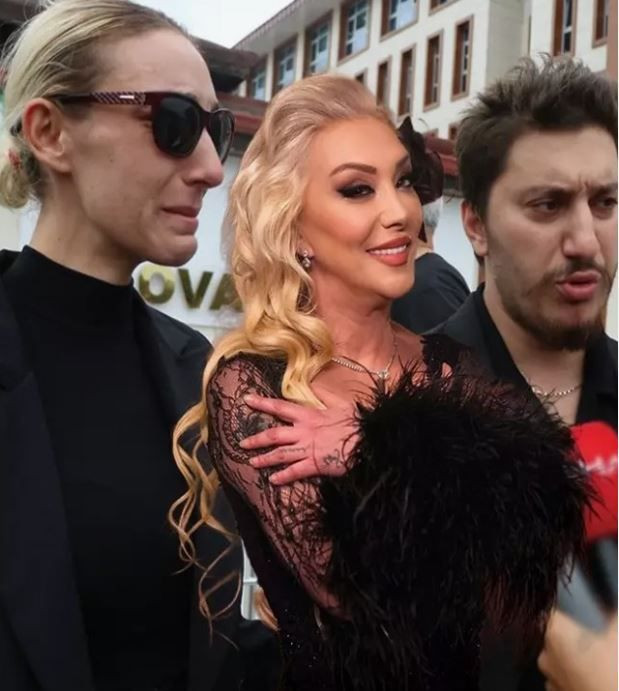 Güllü'nün kızı Tuğyan'ın sevgilisine gönderdiği mesajlar ifşa oldu! O detay kan dondurdu - Resim: 5