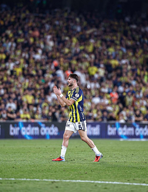 Jose Mourinho’nun 20 milyon euroluk yıldızı oynatmaması büyük olay oldu! Tedesco bile bu karara anlam veremedi! "Neden oynatmadı anlamış değilim" - Resim: 9