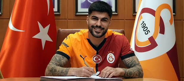 Galatasaray'da flaş ayrılık! Yerine Kazımcan Karataş kullanılacak - Resim : 1