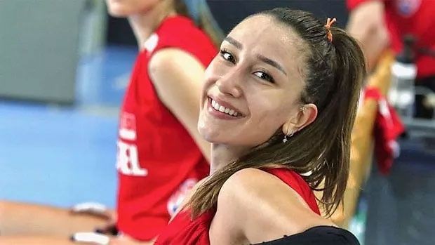 Hande Baladın'ı şoka uğratan mesajlar! Milli voleybolcu korkudan ne yapacağını bilemedi! "Gidelim buralardan, benim olacaksın" - Resim: 8