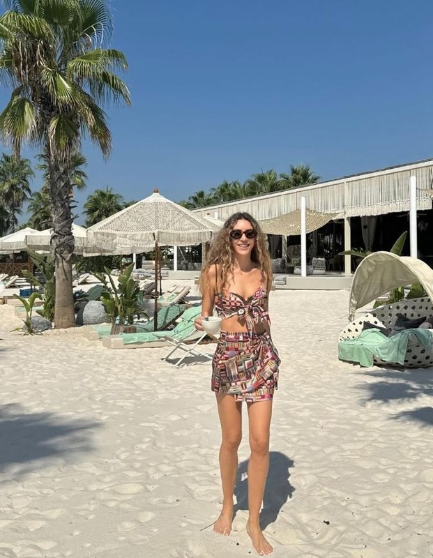 Güzel oyuncu Sinem Kobal'dan tatil paylaşımları! Kusursuz fiziği ve güzelliği dikkat çekti! O hallerine övgü yağdı - Resim: 6