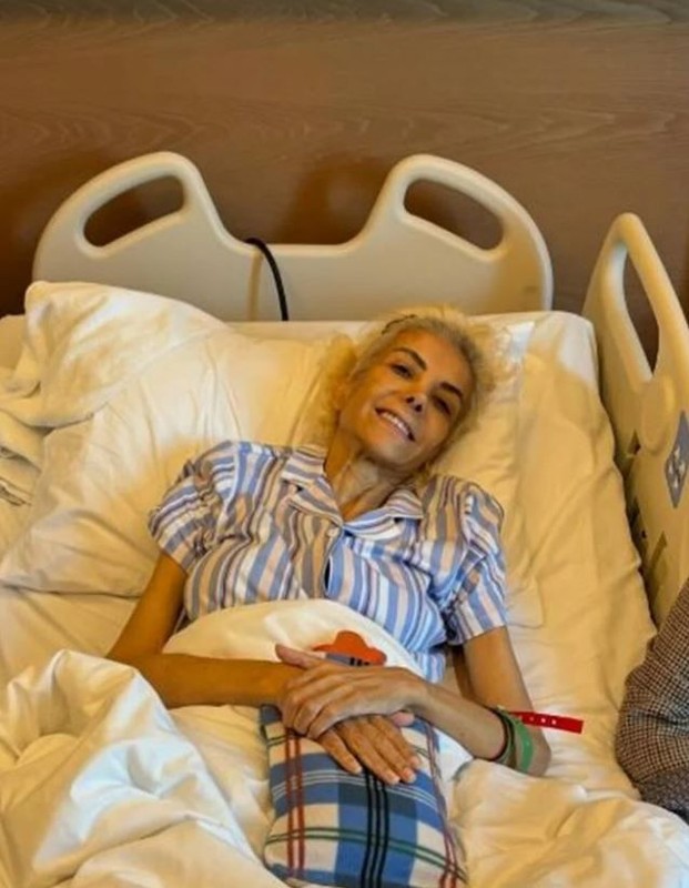 Aramızdan ayrılalı 40 gün oldu! Ünlü sanatçı Tanyeli'nin eşinden yürek burkan paylaşım - Resim: 1