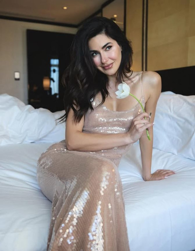 Nesrin Cavadzade sessiz sedasız evlendi! Nikah gününden ilk kareler geldi - Resim: 3