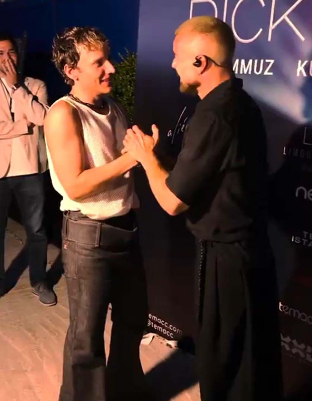 Edis'ten milyonluk villa yatırımı! Ödediği para dudak uçuklattı - Resim: 2