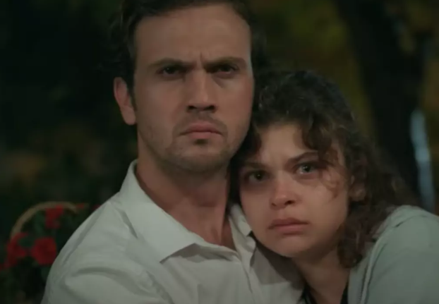 Eylül Ersöz ve Aras Bulut İynemli aşk mı yaşıyor? Ünlü oyuncudan dikkat çeken yanıt - Resim: 3