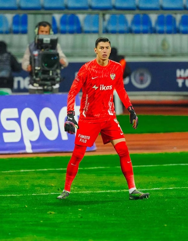 Transferi için 10 milyon euro istenmişti! Yıldız futbolcu Cimbom’u seçti! Galatasaray transferi yaparsa Fenerbahçe kasayı dolduracak - Resim: 4