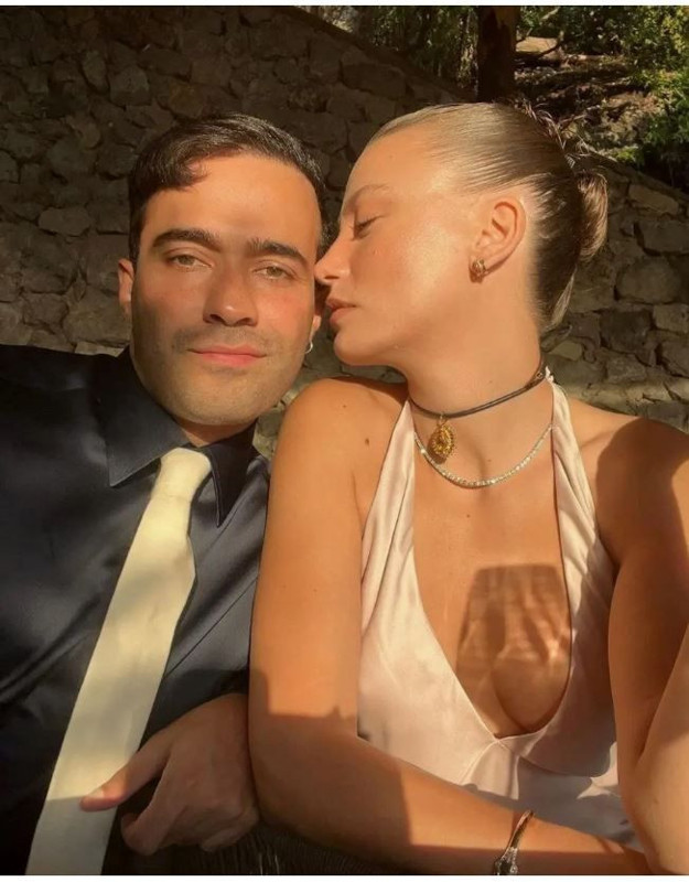 Serenay Sarıkaya'dan şoke eden radikal karar! Türkiye'yi terk mi ediyor? - Resim: 2