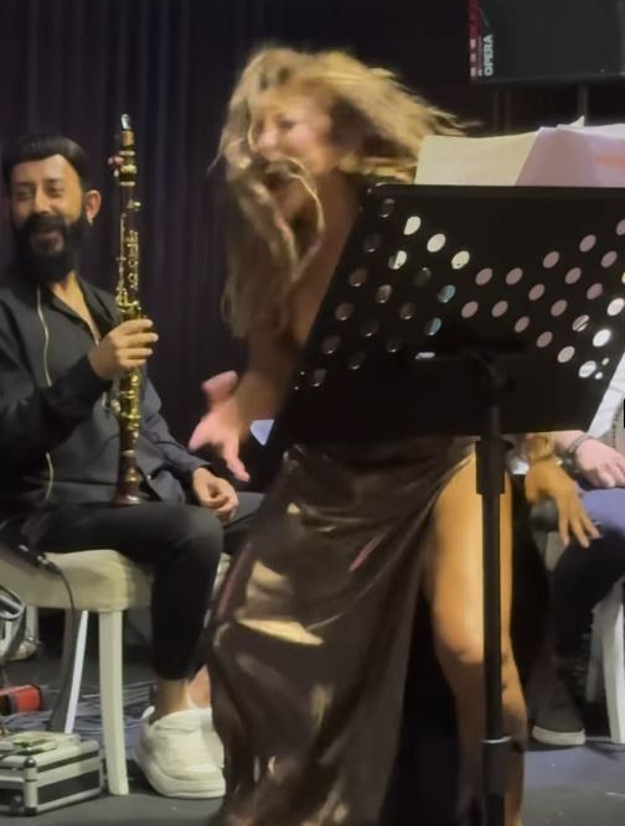 "Sahnede muadilim yok" demişti! Selen Görgüzel'in dans hareketleri sosyal medyada gündem oldu - Resim : 2