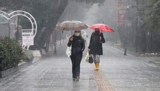 Bunaltıcı sıcaklara ara: Beklenen yağış geliyor! Meteoroloji tarih verdi - Resim: 11