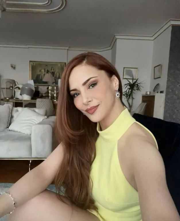 Mine Tugay'dan olay yaratan nostaljik paylaşım! Estetiksiz hali görenleri şoke etti - Resim: 2