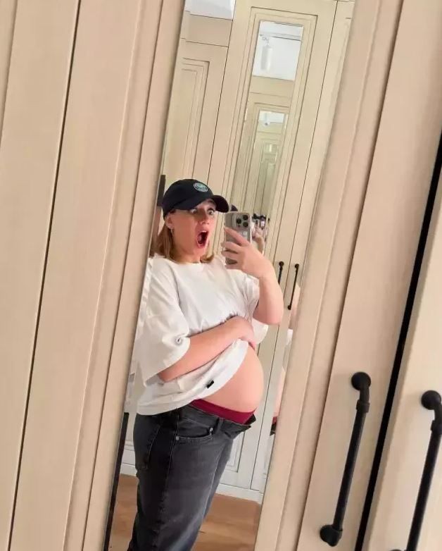 Anne olmak için gün sayan Gizem Karaca'dan karnı burnunda yeni poz! Spor salonundan paylaştı - Resim: 4