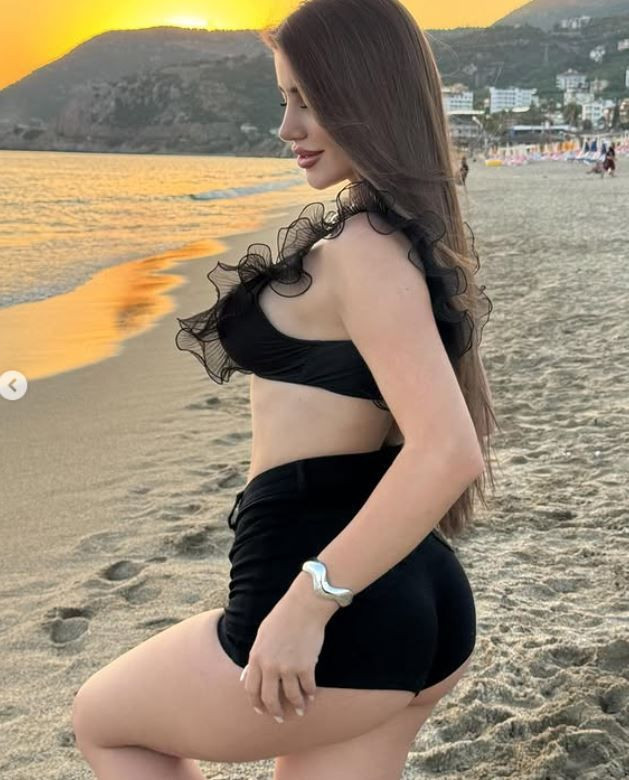 TikTok'ta çektiği dans videolarıyla ününe ün katmıştı. Fenomen Gamze Acet'in başı madde bağımlısı şahısla dertte. Kapıya kadar gitmiş - Resim: 14