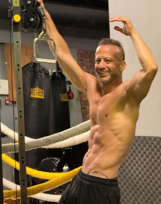 Ameliyat olduğunu duyurmuştu! Ünlü oyuncu Rıza Kocaoğlu'ndan haber geldi - Resim: 3