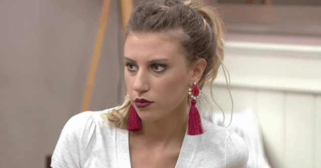Kısmetse Olur'un asi kızı Melis Buse Betkayan mini şortunun düğmelerini sonuna kadar açtı! Olay yaratan poza yorum yağdı - Resim: 3