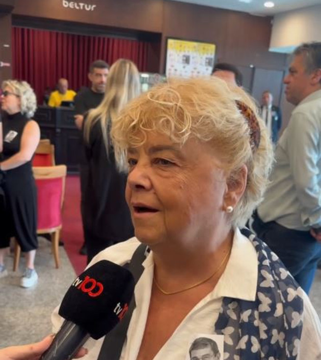 Usta oyuncu Zihni Göktay'a acı veda: Son yolculuğuna uğurlanıyor - Resim : 8