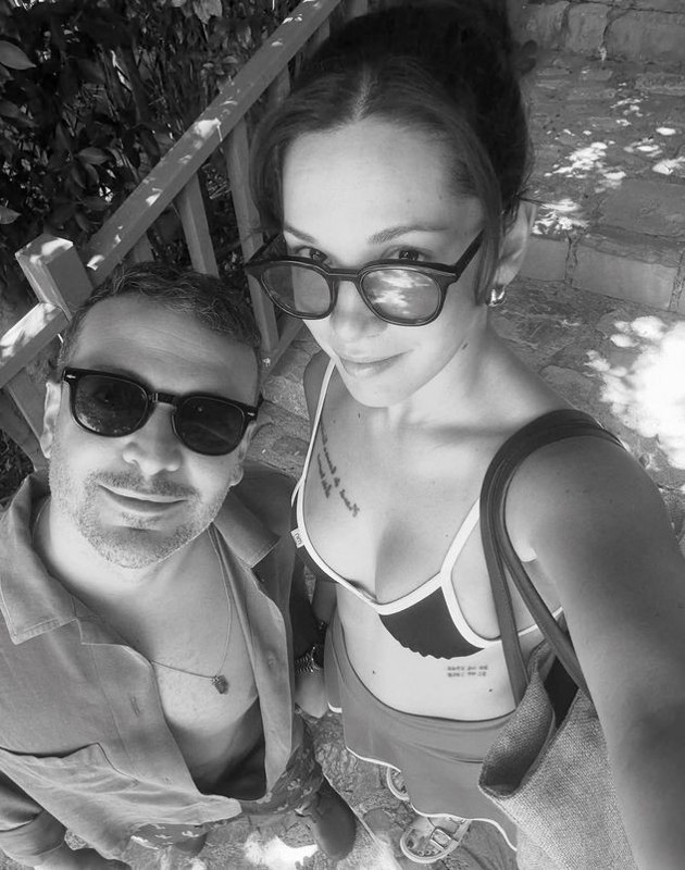 Hazal Subaşı ile Oğuzhan Koç'un aşk dolu tatili! Romantik pozları büyük beğeni topladı - Resim: 1
