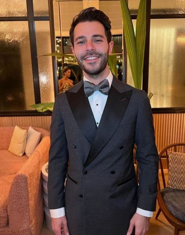 Hande Erçel'le üç yıllık ilişkisini noktalamıştı! Hakan Sabancı sosyal medyaya geri döndü - Resim: 4