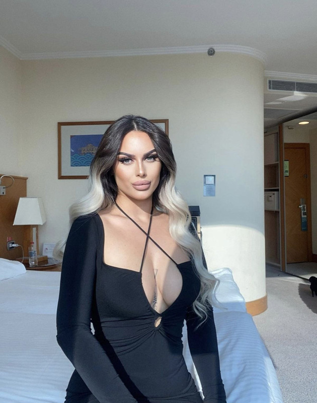 Tesettüre girip kendi markasını kurmuştu! Kısmetse Olur yarışmacısı Yaren Dağ tesettürden çıktı - Resim: 2