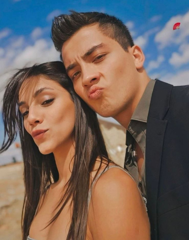 Dizi aşkı gerçek olmuştu! Dilin Döğer'den Atakan Özkaya'ya romantik kutlama - Resim: 2