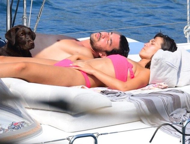 Pınar Deniz ile Kaan Yıldırım çiftinden tatil kareleri! Bodrum'da demirledikleri teknelerinde görüntülendiler - Resim: 6