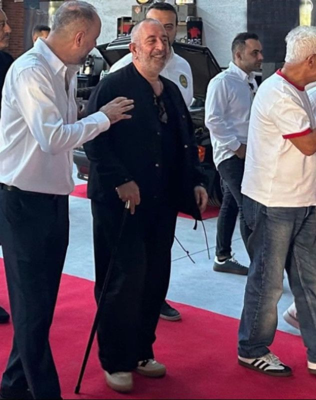 Cem Yılmaz yakın dostuyla görüntülendi: 'Hayata döndük' - Resim: 4