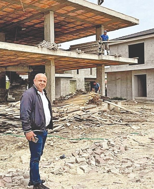 Ahbap Derneği'nde milyonluk vurgun! 145 milyon beklerken 10 villası 5 milyona gitti! Müteahhit kalp krizi geçirdi - Resim : 3