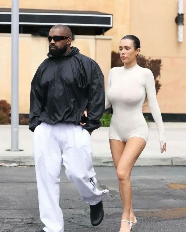 Kanye West ve Bianca Censori, Grammy 2025'e damga vurdu! Transparan file elbisesiyle sosyal medyayı ve izleyenleri şoke etti. - Resim: 1