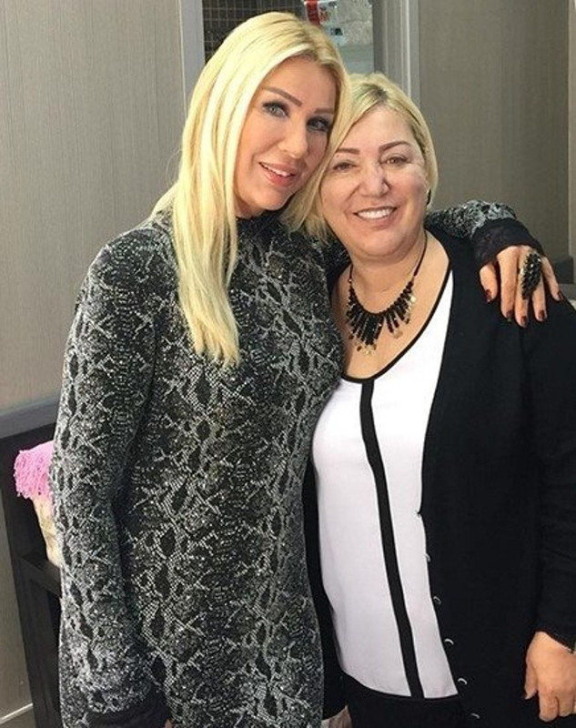 Seda Sayan ailesinin yaşadığı zorluğa kayıtsız kalmadı! Apar topar harekete geçti - Resim: 4