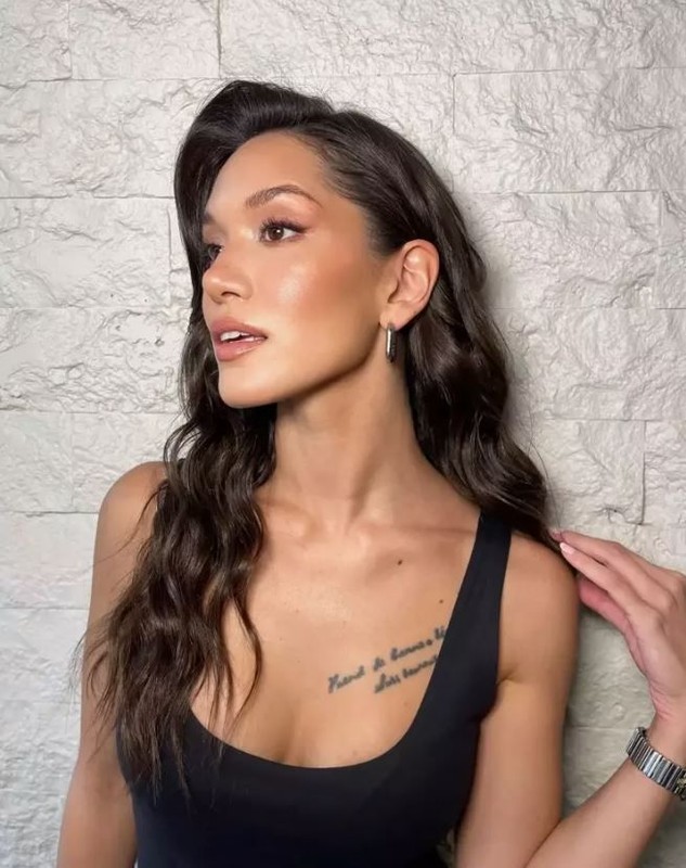 Hazal Subaşı'ndan sevgilisi Oğuzhan Koç'a romantik kutlama! Doğum gününde aşkını haykırdı - Resim: 1