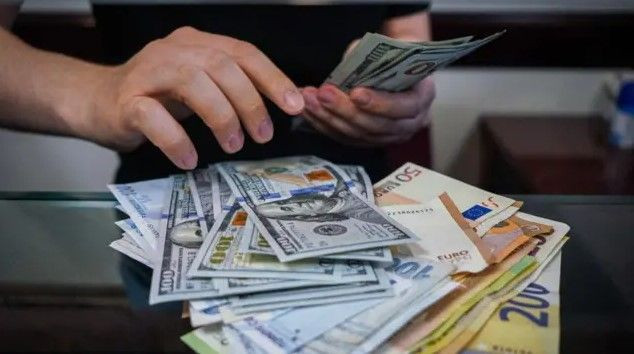Dolar ve Euro güne hareketli başladı! İşte 11 Kasım Pazartesi döviz kurlarında son durum! - Resim: 1