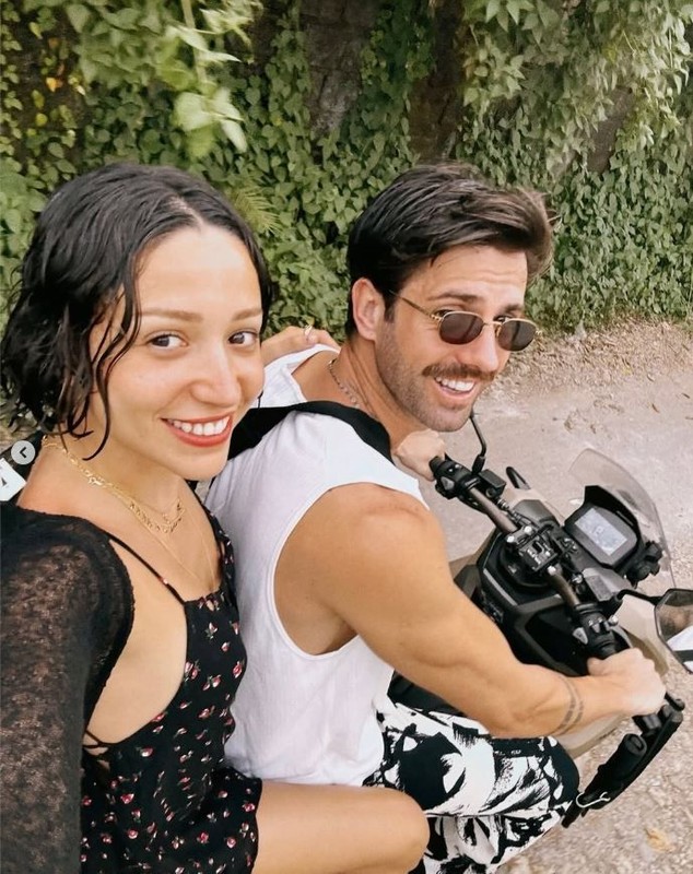 Zeynep Bastık ve sevgilisi Serkay Tütüncü'den aşk dolu Bali Tatili! Romantik pozları büyük beğeni topladı - Resim: 4