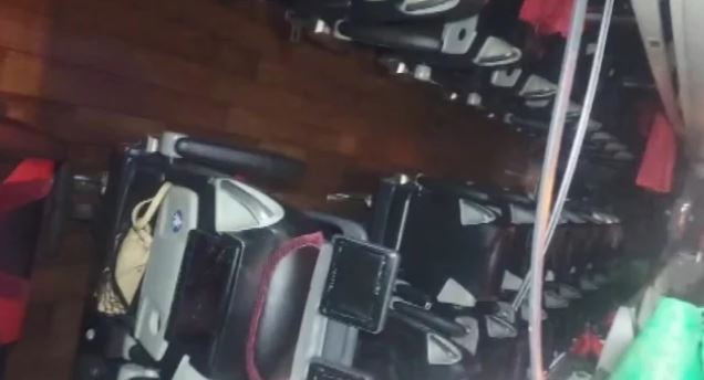 Balıkesir'de feci kaza! Yolcu otobüsü devrildi: 3 ölü, 31 yaralı - Resim : 1