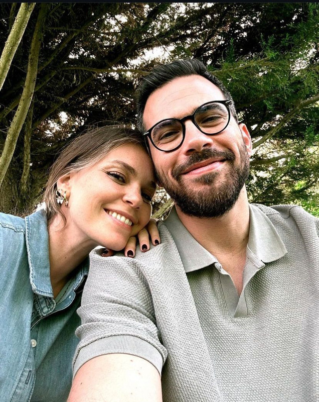 Aslı Enver'in kızı Elay, 1 yaşına bastı! Ünlü oyuncu kızının doğum gününden kareler paylaştı: "Hayatımın en mutlu 1 senesi!" - Resim: 1