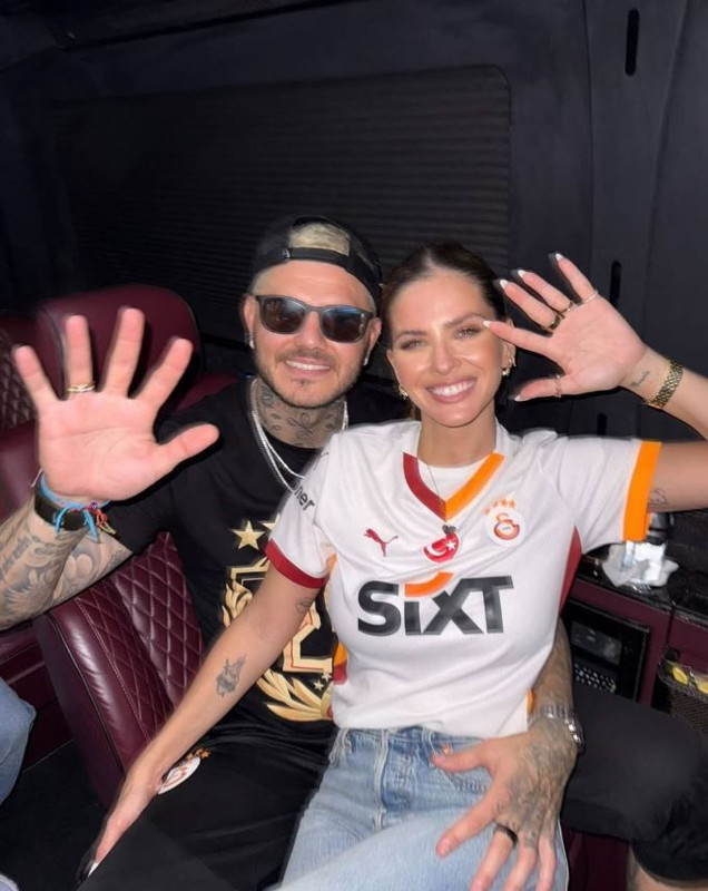 China Suarez'i aldattığı iddiaları patlak vermişti! Mauro Icardi, çıplak pozlarını atan Natasha Rey'i ifşaladı! - Resim: 5