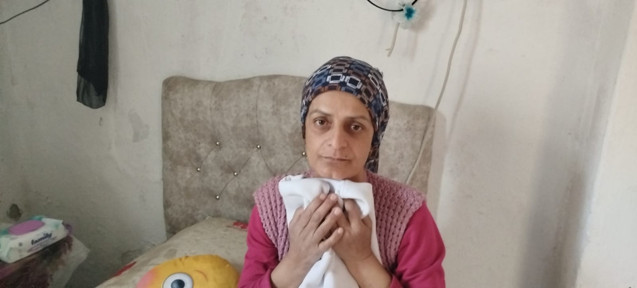 Depremde iki kızı ölmüştü!  15 gündür kayıp kızı için yardım çağrısında bulundu - Resim : 2