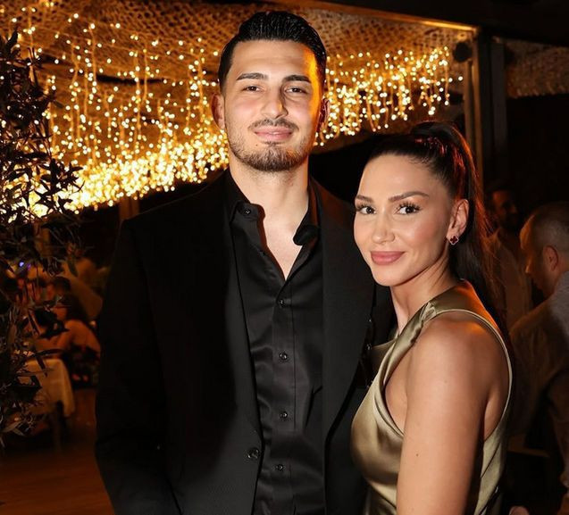 Milli kaleci Uğurcan Çakır'ın eşi Kübra Çakır, kendisine gelen mesajı ifşa etti: Bir kadının bir kadına bunu demesi çok üzücü! - Resim: 4